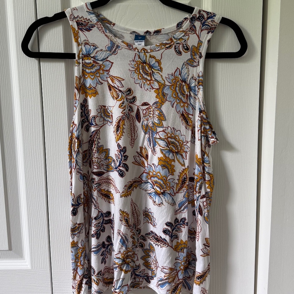 Floral tank